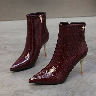Stone Pointed Patent Leather