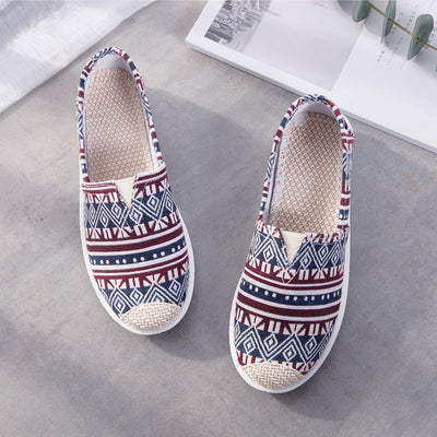 Woman Wears Lazy Fisherman's Canvas Shoes