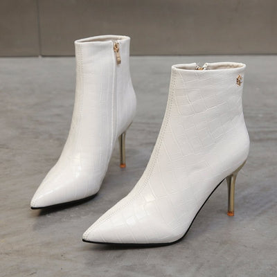 Stone Pointed Patent Leather