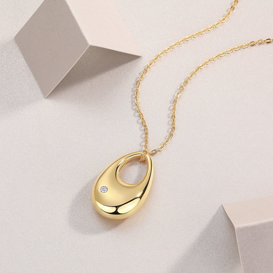 Evening Love - A Fashionable And Trendy Diamond Pendant Necklace Set With Moissanite S925 Sterling Silver And Gold Plating