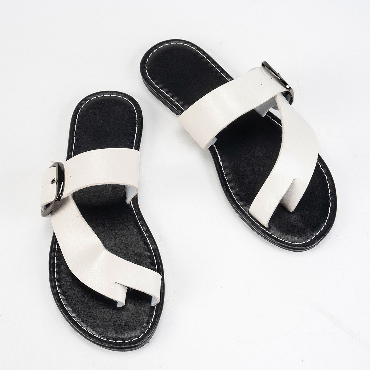 Summer Buckle Toe Clip Sandals Fashion Flat Beach Shoes