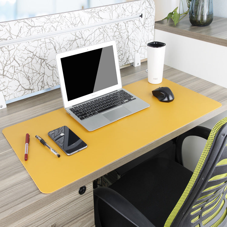 Oversized mouse table