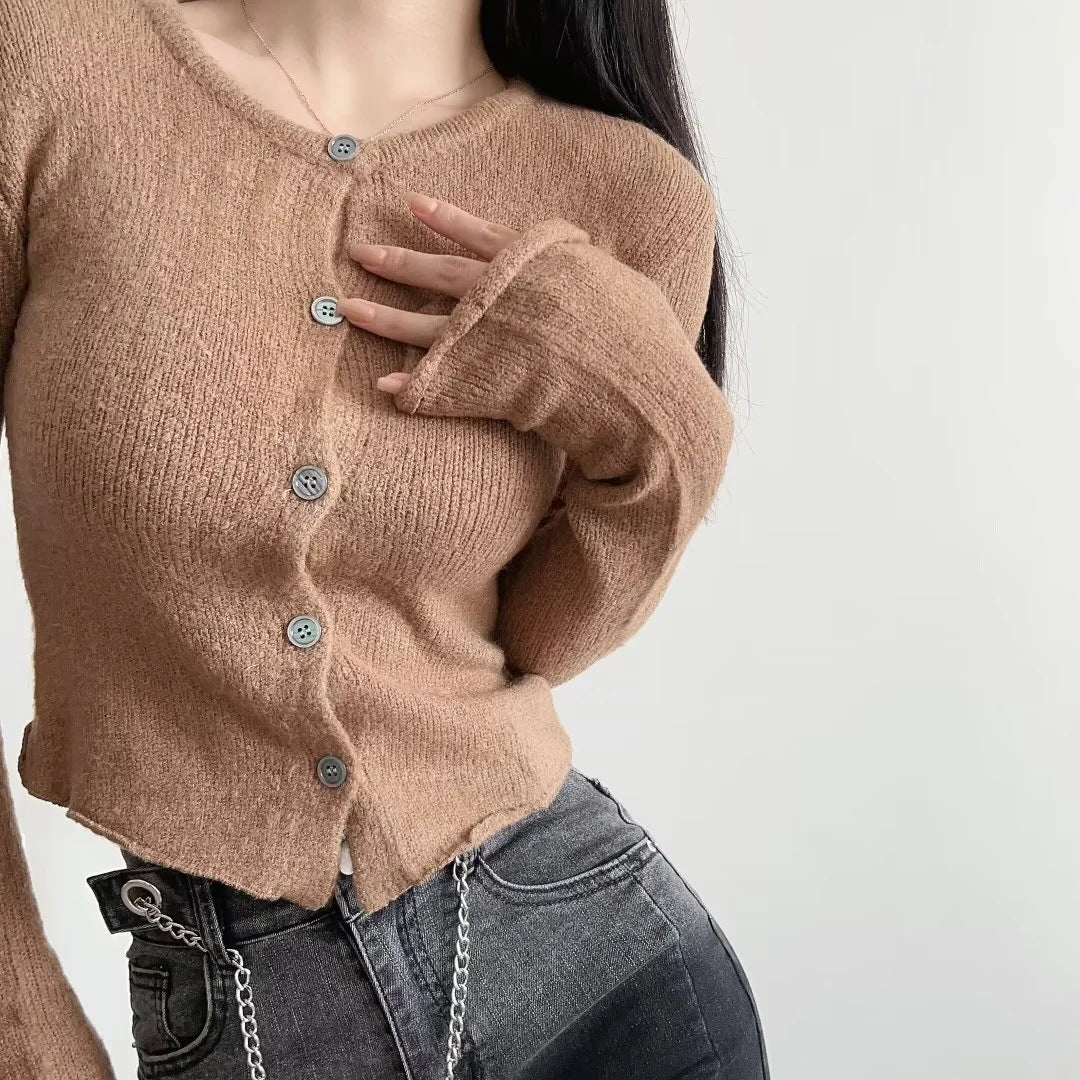 Women's Round Neck Single-breasted Bell-sleeve Sweater