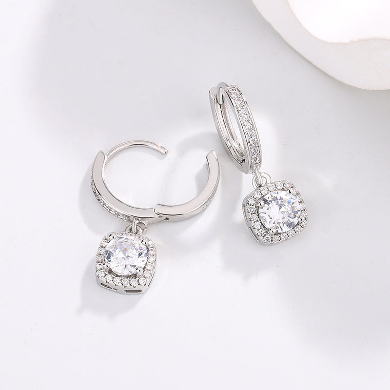 Popular Princess Square Bag 1 Karat Moissanite Silver Earrings