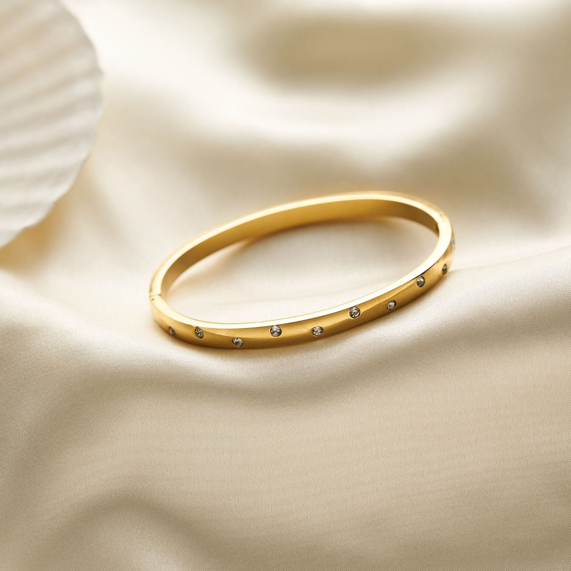 Simple Niche Diamond-embedded Starry Titanium Steel Bracelet