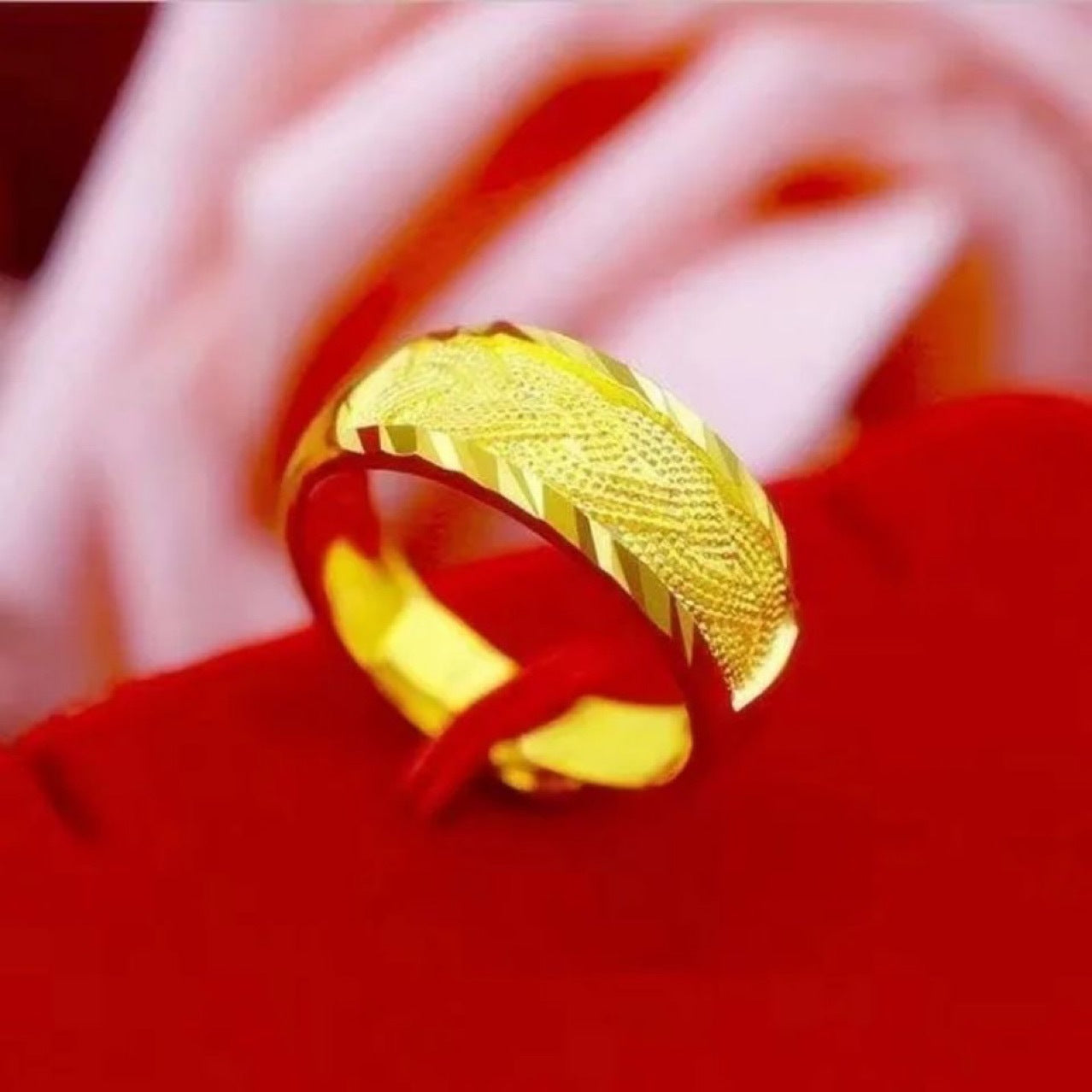 Gold-plated Burlap Texture Ring