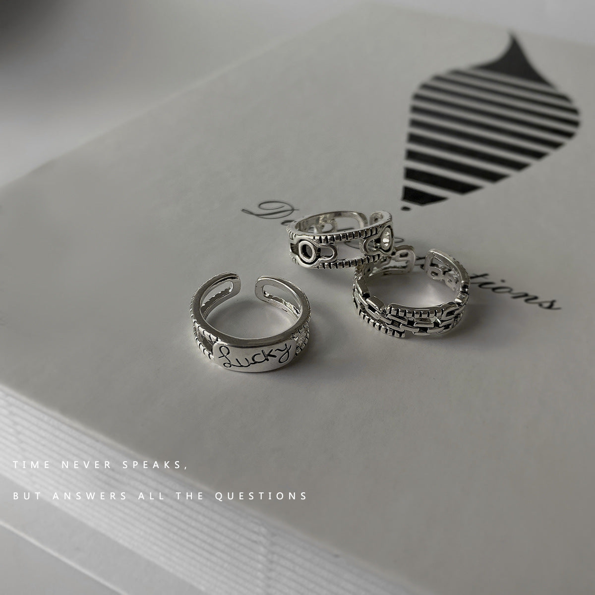 Retro Light Luxury Chain Letter Double-layer Ring Women