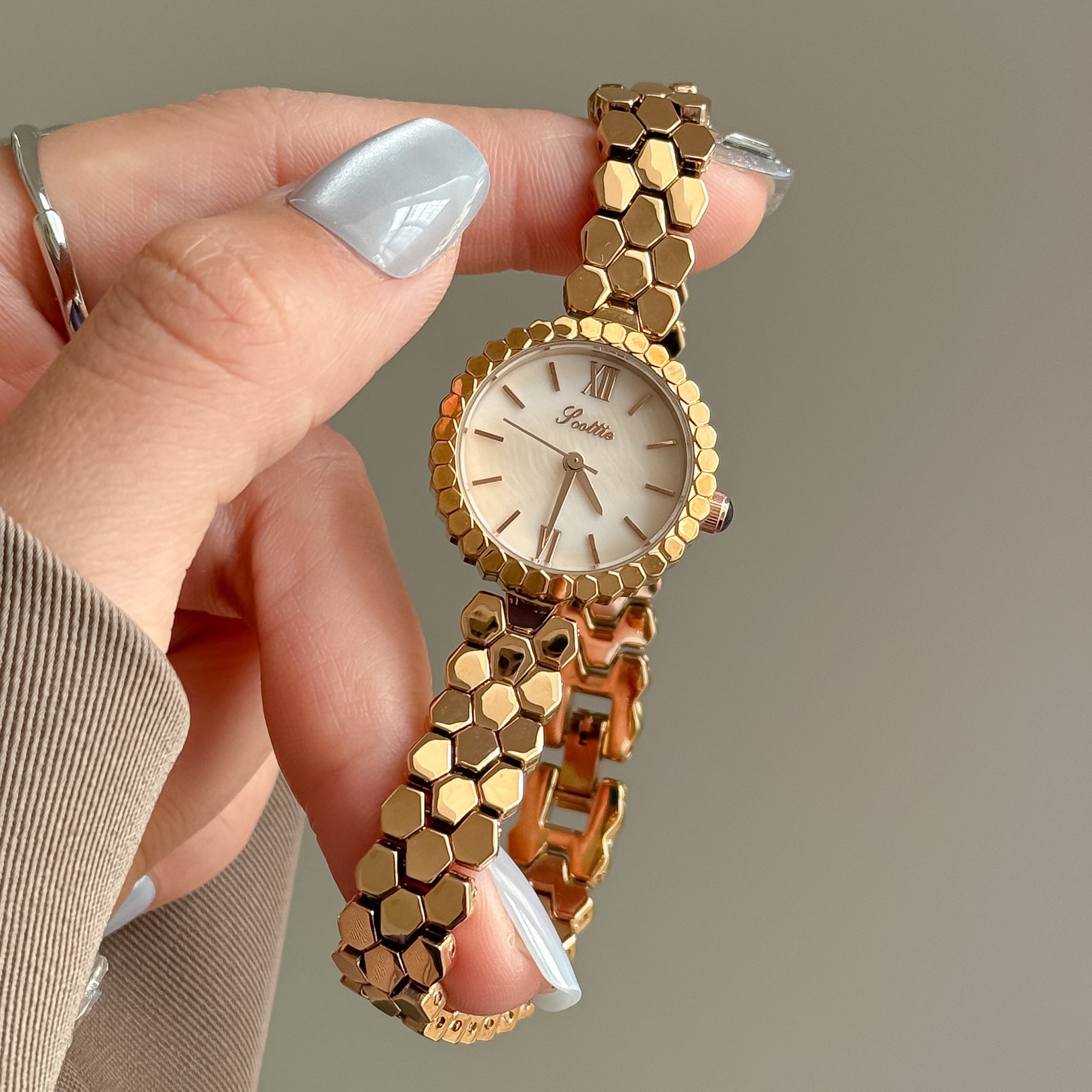 Fashion Quartz Rose Gold Small Watch